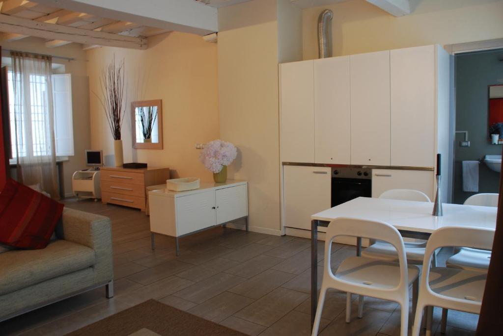 Agora Residenza Aparthotel Mantova Exterior photo